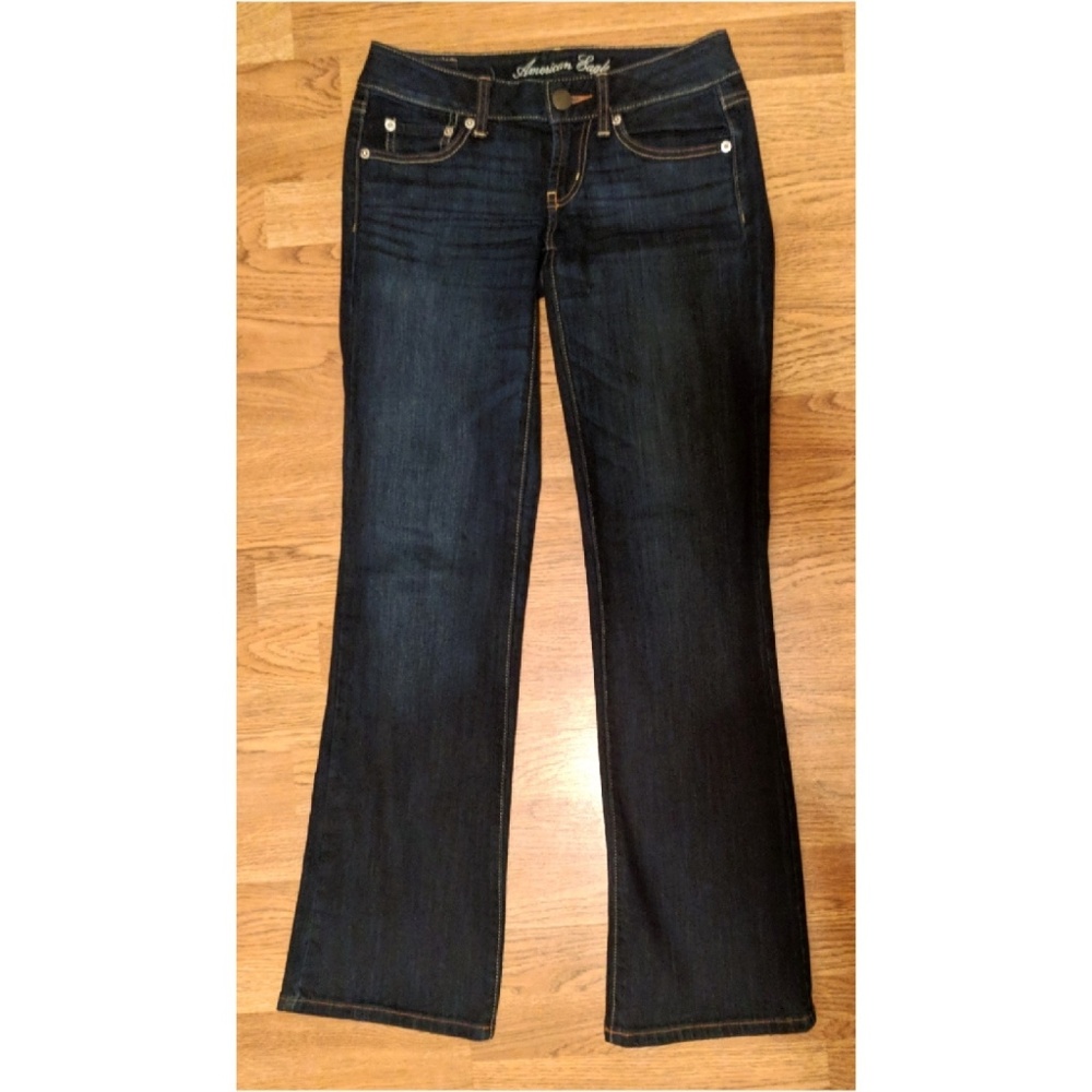 Favorite Boyfriend American Eagle Outfitters jeans - Picture 2 of 5